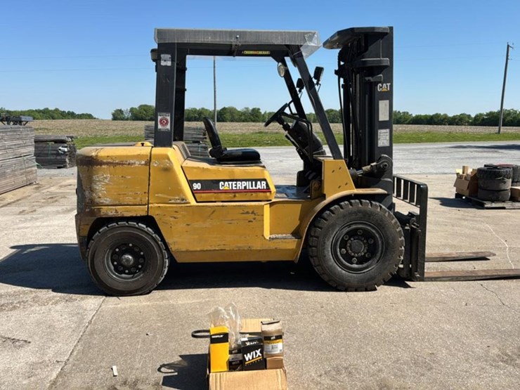caterpillar-dp40-image-6