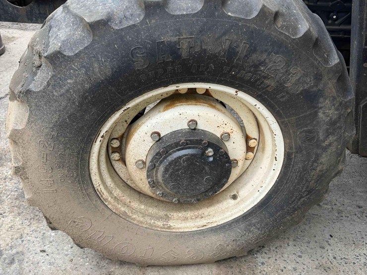 2005-new-holland-ts115a-image-14