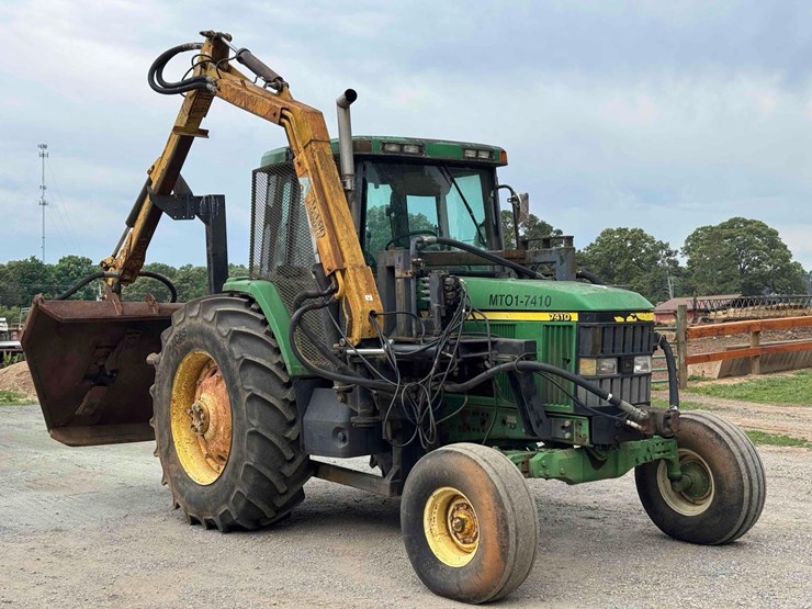 2000-john-deere-7410-image-1