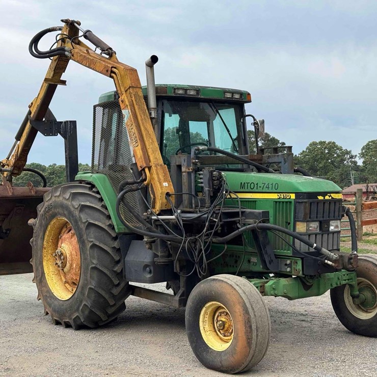 2000 JOHN DEERE 7410