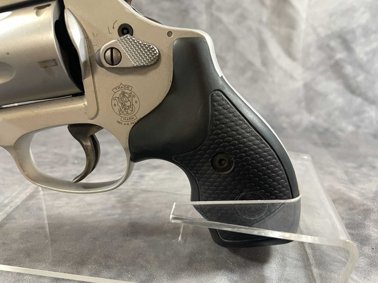 #10300-•-smith-&-wesson-model-637-38-spl-revolver,-sn:-cvp9964-image-8