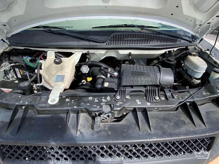 2011-chevrolet-express-2500-image-36