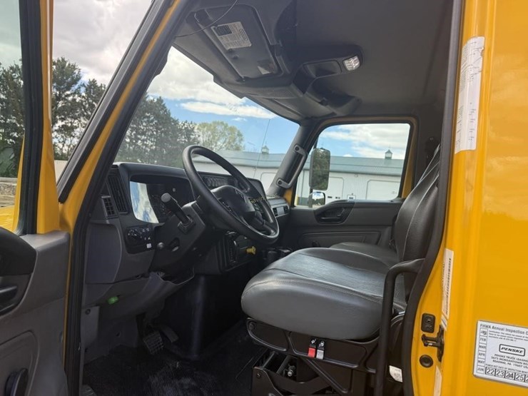 2020-international-mv607-image-8