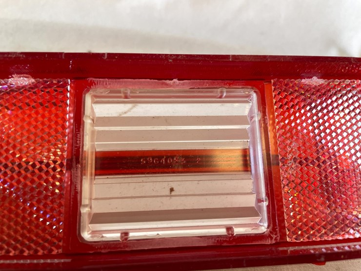 #5374-•-pontiac-bonneville-tail-light-lenses-(las-cruces,-nm)-image-16