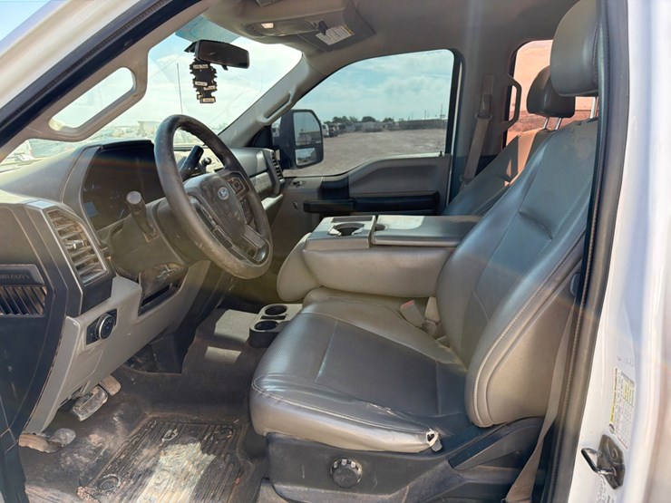 2018-ford-f350-image-9