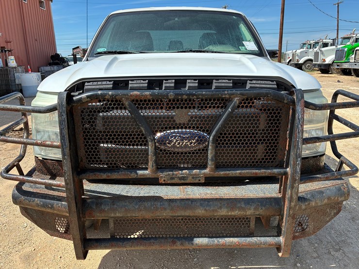 2011-ford-f250-image-2