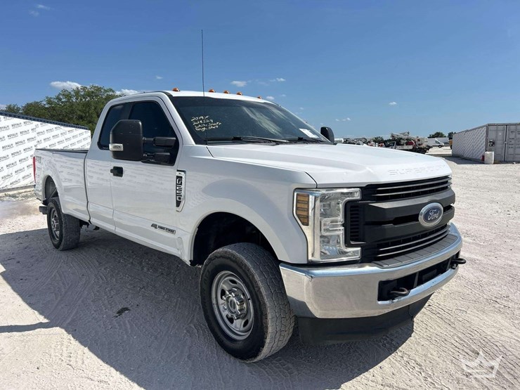 2019-ford-f250-image-2