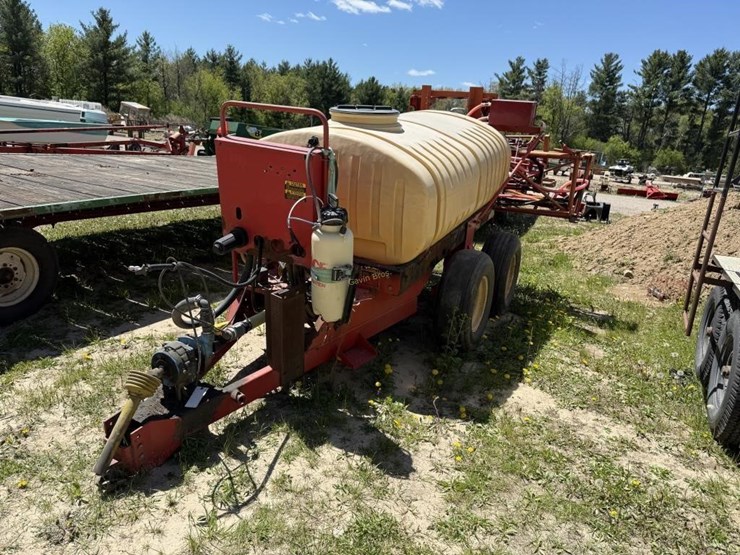 vicon-500gal-sprayer-w/40'-booms-image-1