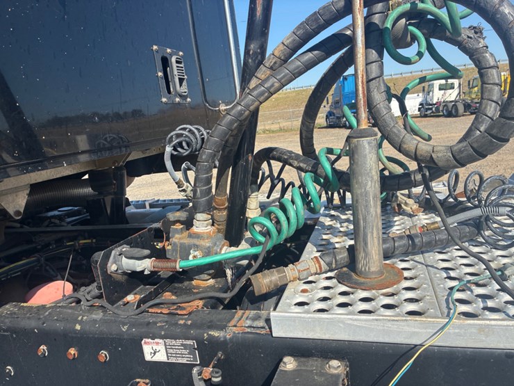 2012-western-star-4900sa-image-7