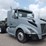 2020-volvo-vnl300-image-3