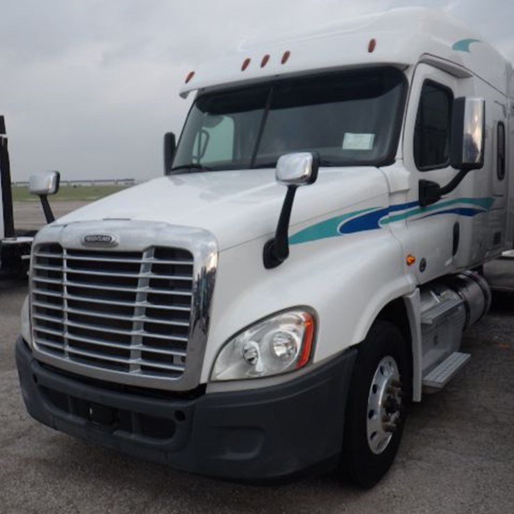 2017 FREIGHTLINER CASCADIA 125