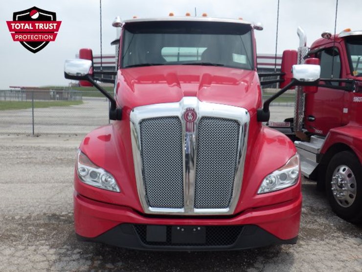 2023-kenworth-t680-image-3