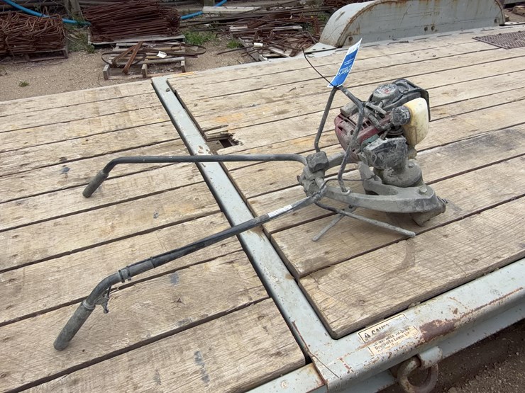 screed-heads-image-2
