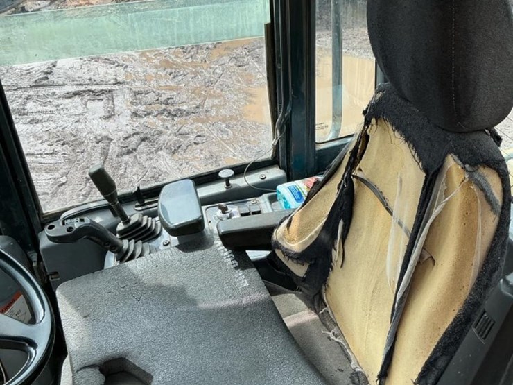 komatsu-wa200pt-image-11