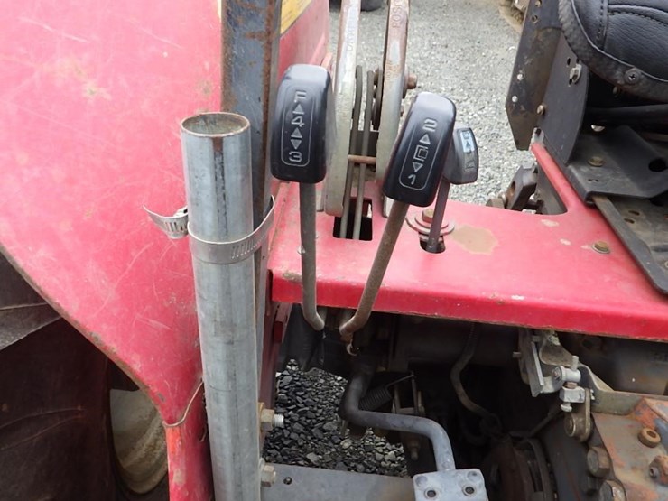 massey-ferguson-398-image-27