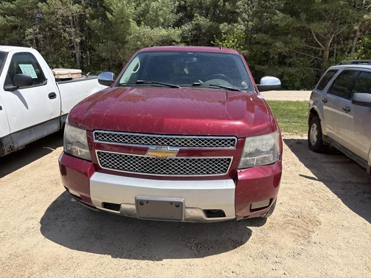 2007-chevrolet-avalanche-truck-image-2