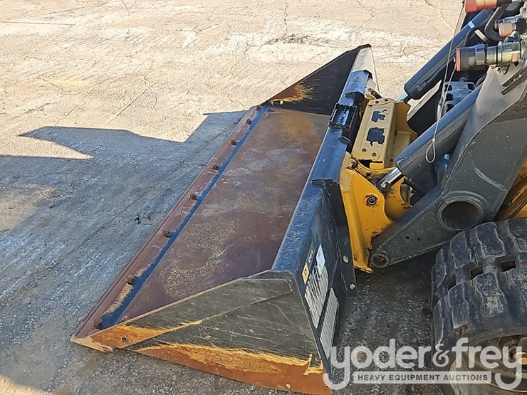 2024-deere-333g-image-10