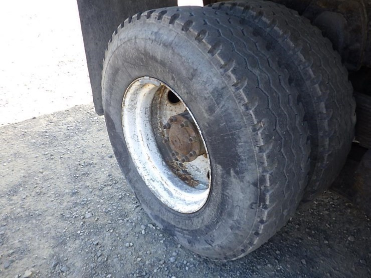 2014-caterpillar-ct660-image-42