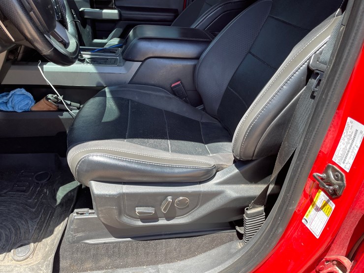 2019-ford-f150-image-36