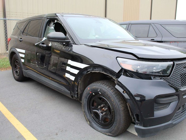 2021-ford-explorer-image-1