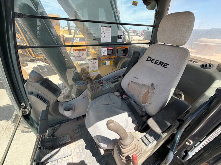 2014-john-deere-9-image-8
