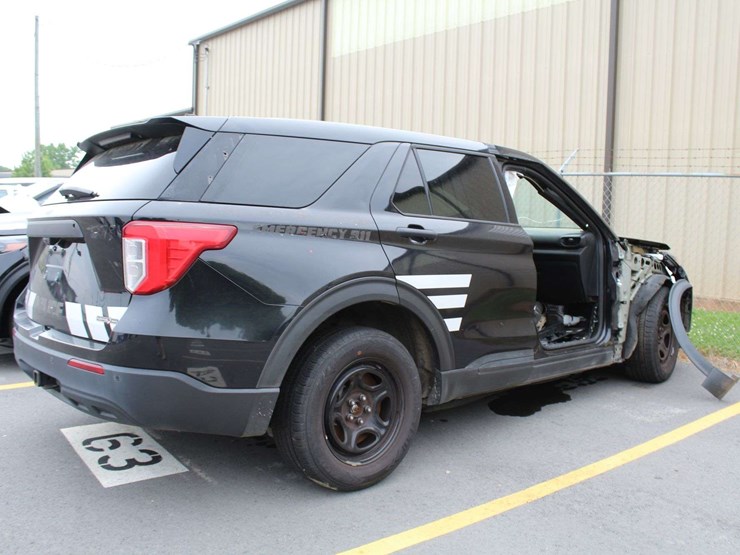 2021-ford-explorer-image-11