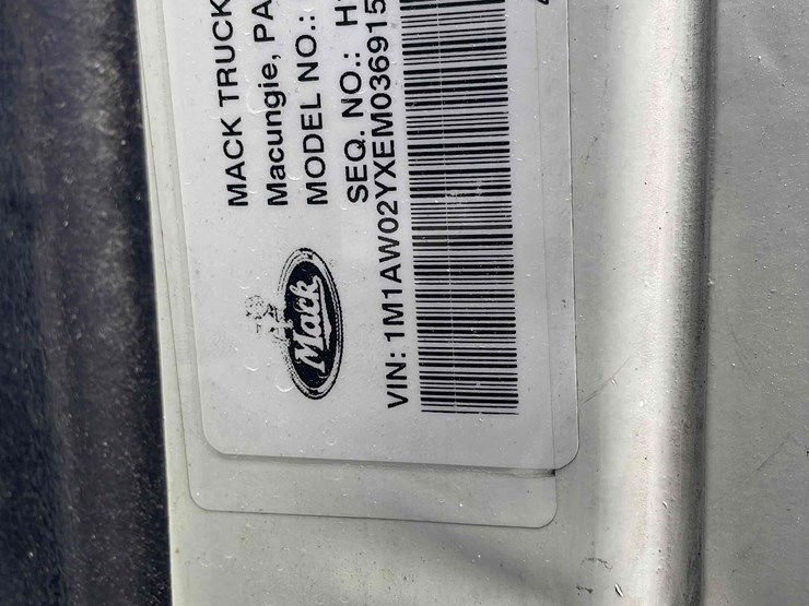 2014-mack-cxu613-image-11