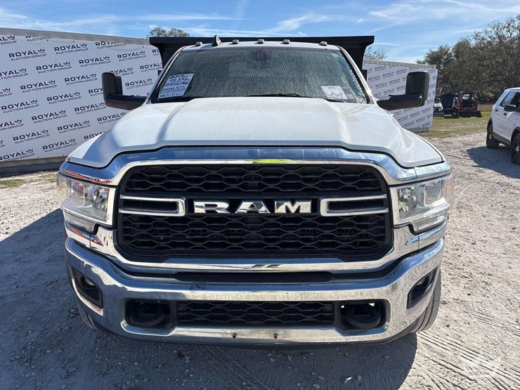2019-ram-4500-4x4-mason-dump-truck-image-41