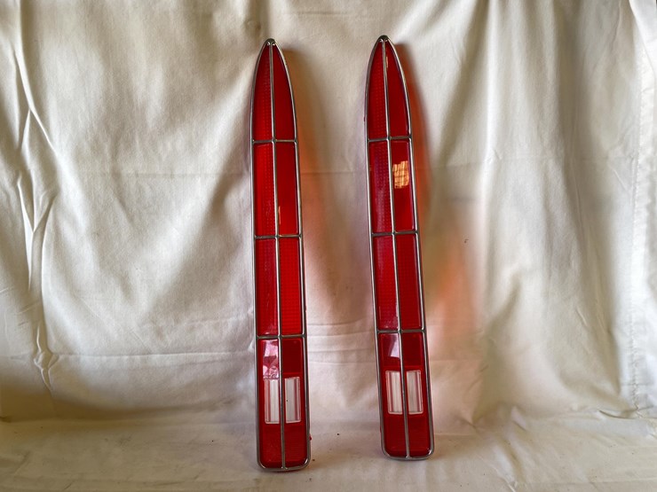 #5374-•-pontiac-bonneville-tail-light-lenses-(las-cruces,-nm)-image-2