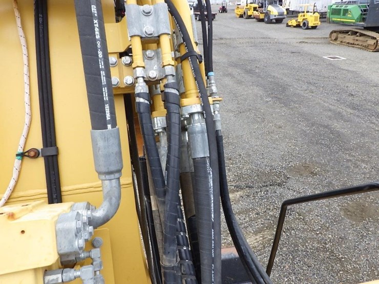 2019-caterpillar-335f-lcr-image-52