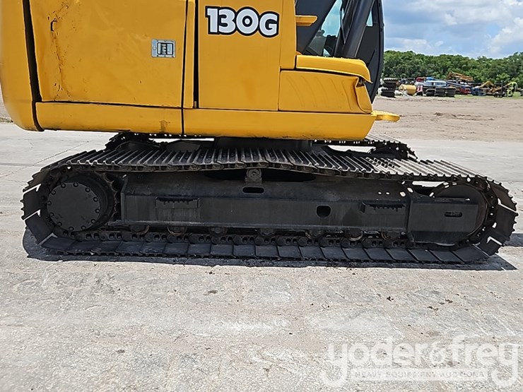 deere-130g-image-8