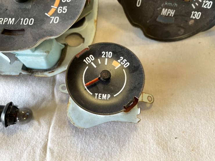 #5356-•-chevrolet-truck-parts-and-more-(las-cruces,-nm)-image-31