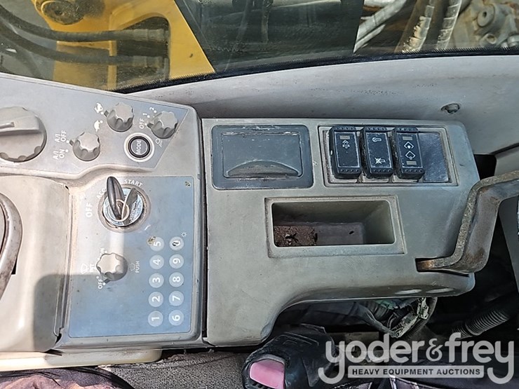 deere-130g-image-43