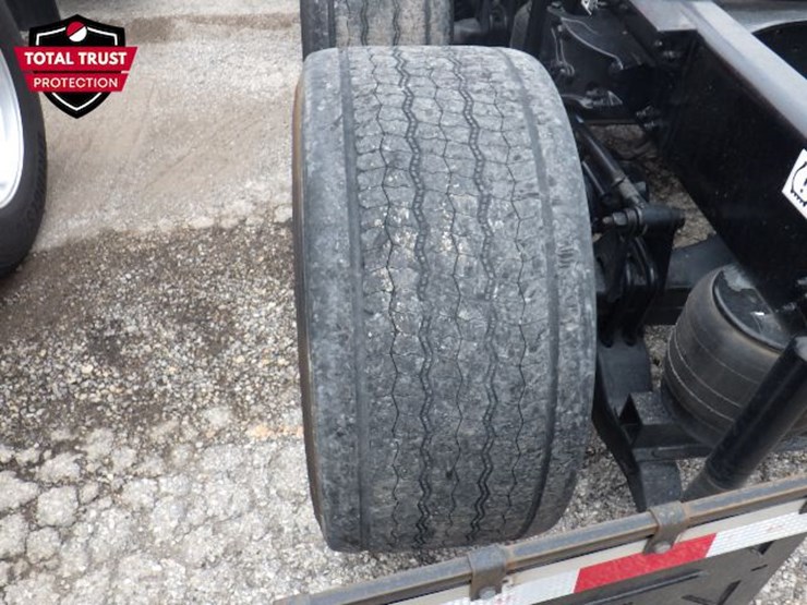 2023-kenworth-t680-image-14