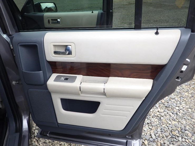 2009-ford-flex-image-20
