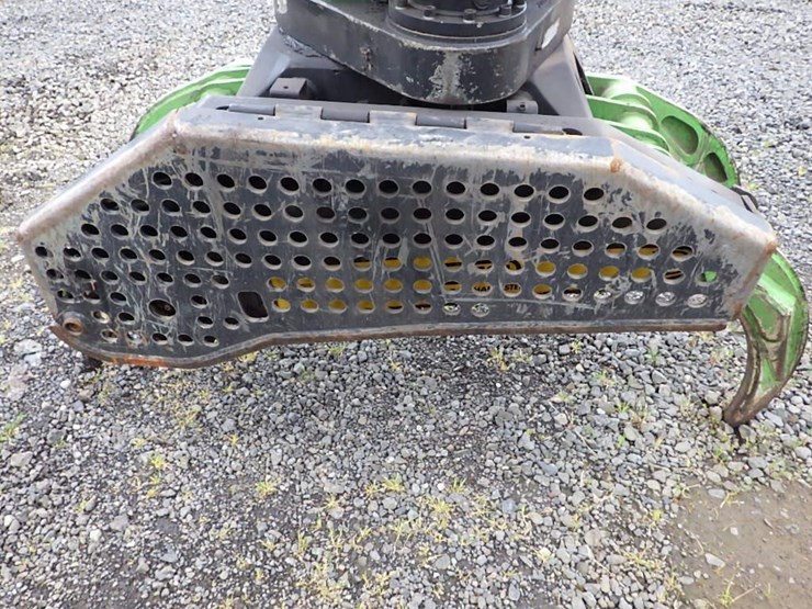 sennebogen-738e-tree-handler-image-42