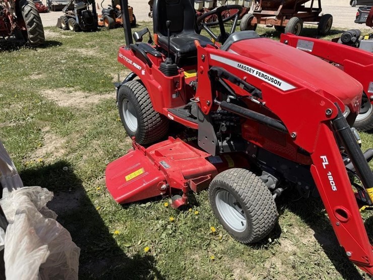 2019-massey-ferguson-gc1723e-image-5