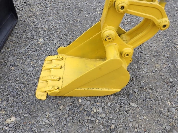 komatsu-pc28uu-image-20