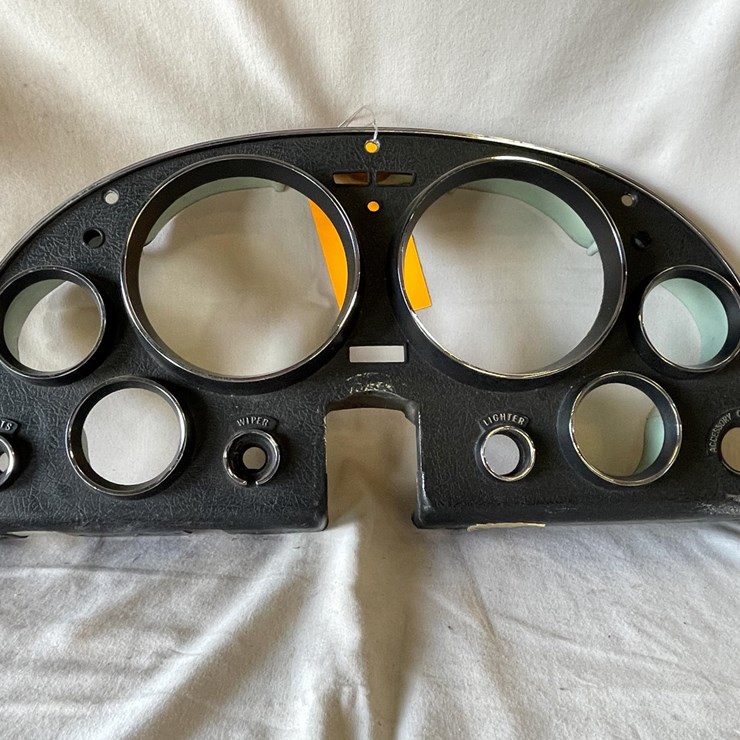 #5375 • Corvette Instrument Cluster Bezel (Las Cruces, NM)