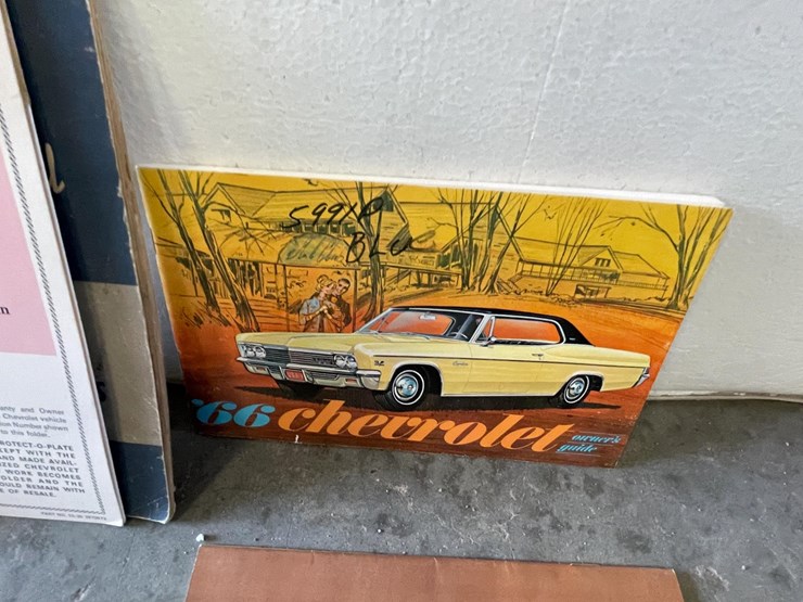 #5411-•-vintage-ford,-gm,-and-chevrolet-owner's-manuals-(las-cruces,-nm)-image-11
