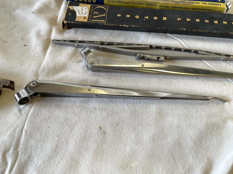 #5369-•-1956-chevy-wiper-arms-(las-cruces,-nm)-image-4