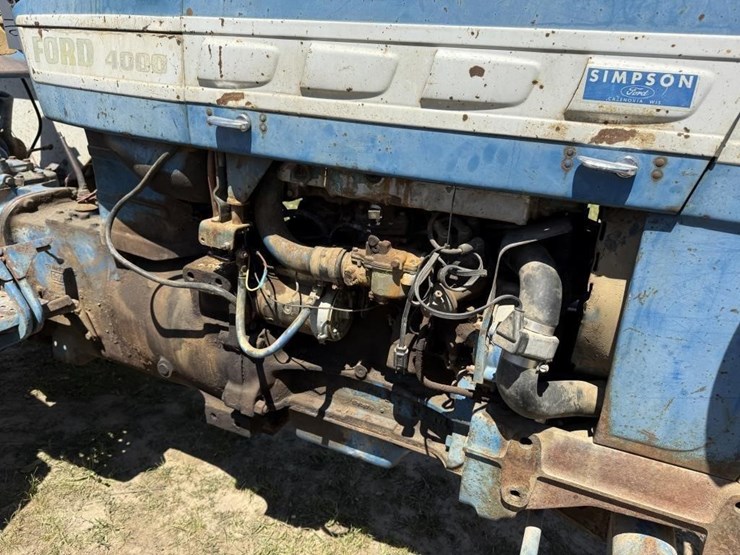 ford-4000-image-4