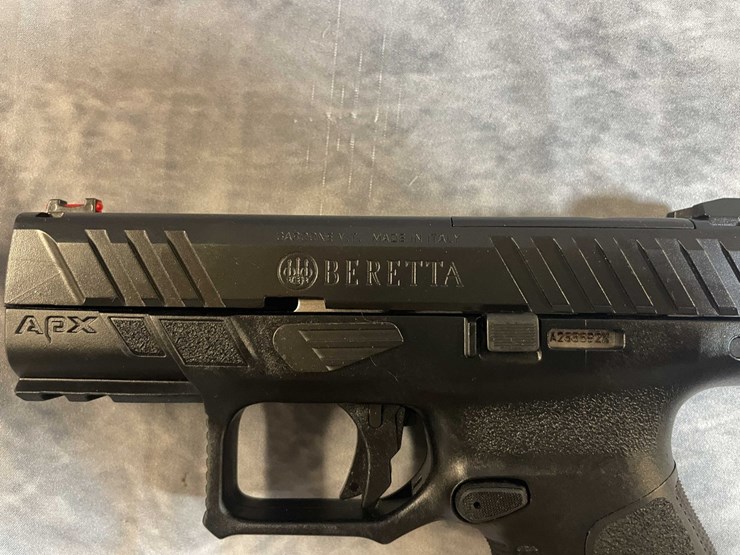 #10282-•-beretta-apx-a1-compact-9mm-luger-pistol,-sn:-a288892x-image-11