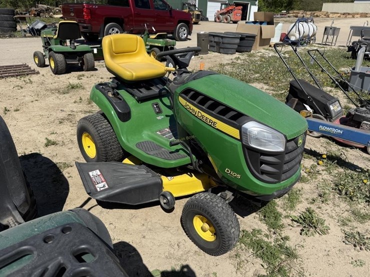john-deere-d105-image-3