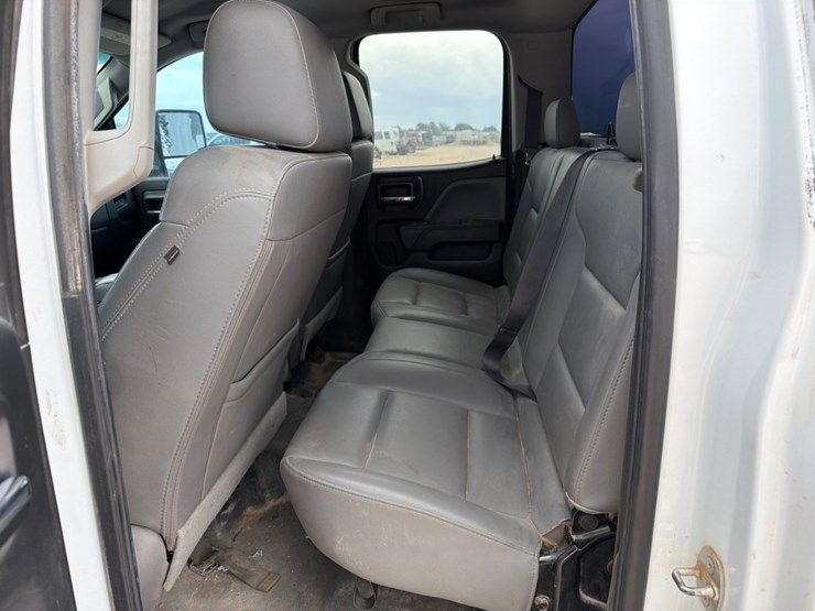 2019-chevrolet-silverado-2500hd-image-8