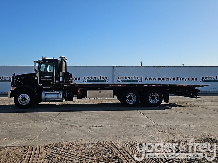 2015-peterbilt-348-image-3