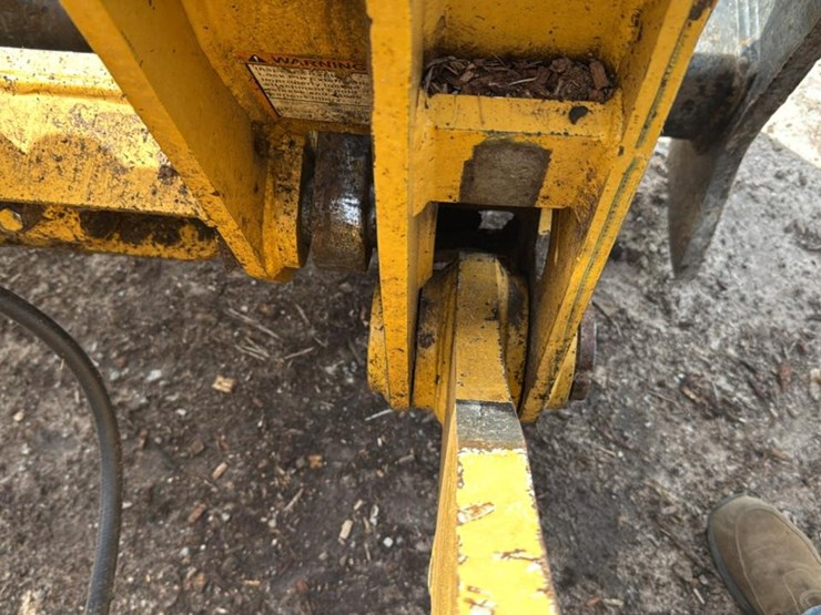 2001-john-deere-444h-image-13