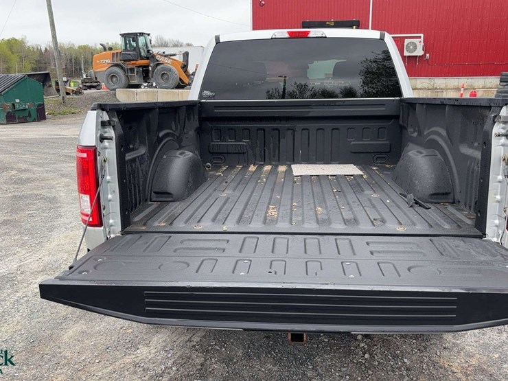 2016-ford-f150-image-12