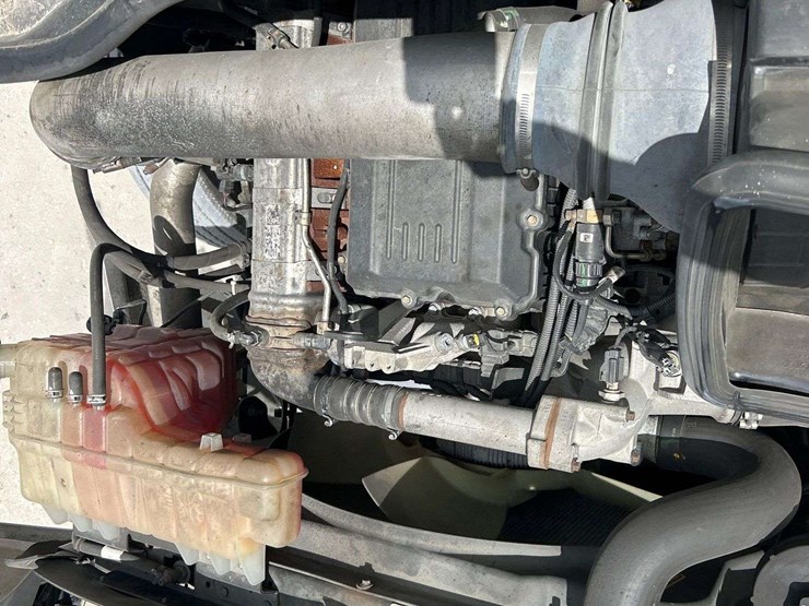 2021-international-rh613-t/a-day-cab-truck-tractor-image-7