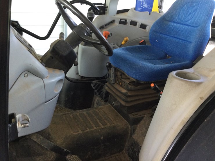 new-holland-t4020-image-10